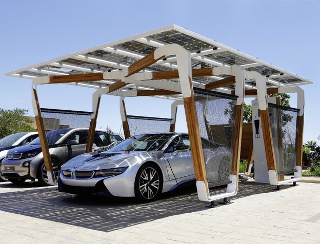 Ekološki prihvatljiv parking za punjenje e-automobila