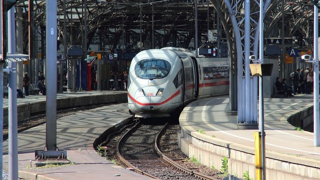 Nizozemski vlakovi čiste prugu laserom Nizozemski vlakovi čiste prugu laserom