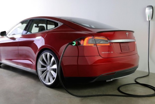 Novi Teslin automobil će cijenom konkurirati benzincima Novi Teslin automobil će cijenom konkurirati benzincima