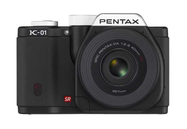 Pentax K-01: Dizajn Marca Newsona