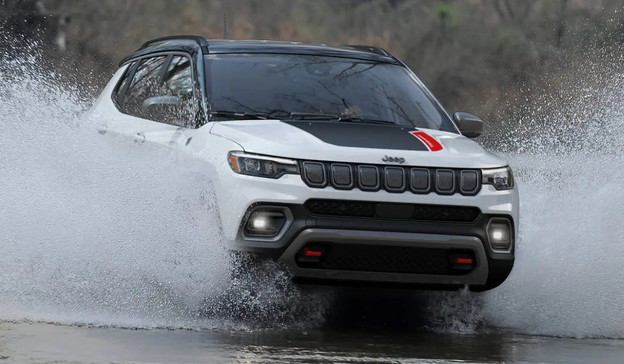 Prvi električni Jeep SUV stiže iduće godine Prvi električni Jeep SUV stiže iduće godine