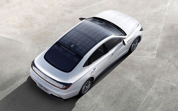 U prodaji prvi auto sa solarnim krovom U prodaji prvi auto sa solarnim krovom