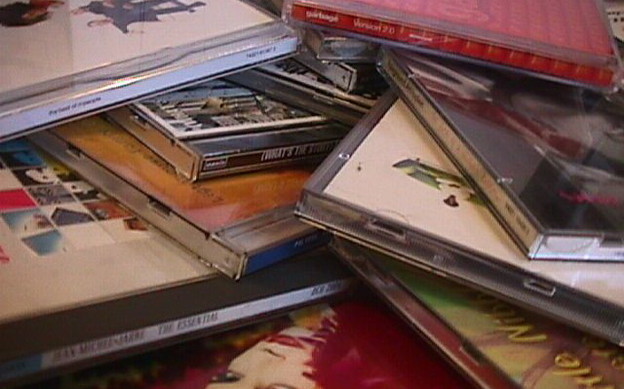 Veliki izdavači odustaju od CD-a! Veliki izdavači odustaju od CD-a!