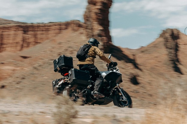 VIDEO: Avanturistički e motocikl s dometom od 290 km