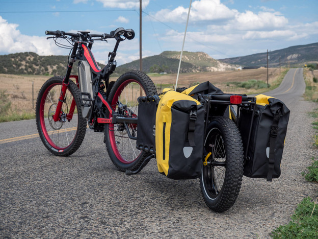 VIDEO: Brdski ebike s dometom od 483 km