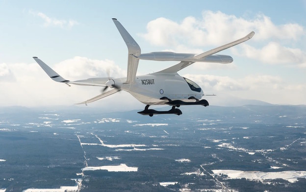 VIDEO: Električni avion s fiksnim krilima prešao 33500 km VIDEO: Električni avion s fiksnim krilima prešao 33500 km