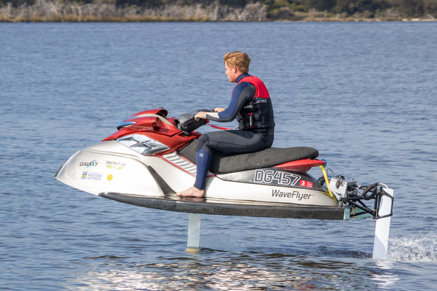 VIDEO: Električni jetski leti iznad vode VIDEO: Električni jetski leti iznad vode