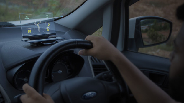 VIDEO: Exploride HUD pretvara svaki auto u pametni