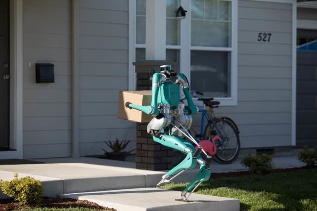 VIDEO: Fordov robot za dostavu robe pred vrata VIDEO: Fordov robot za dostavu robe pred vrata