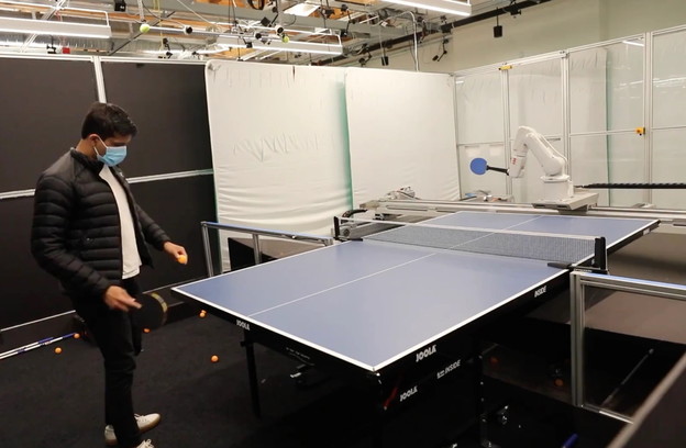 VIDEO: Googleov robot razvaljuje u ping pongu