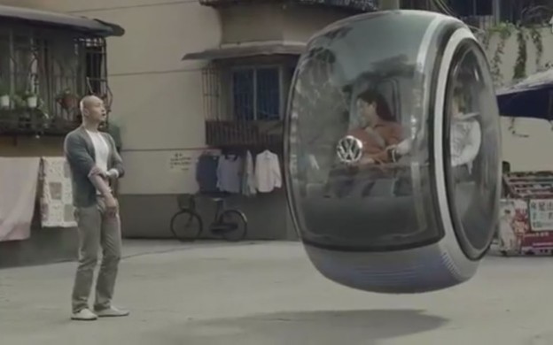 VIDEO: Hover-auto lebdi kineskim ulicama