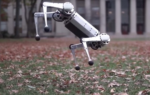VIDEO: Kako je robot naučio raditi salto VIDEO: Kako je robot naučio raditi salto
