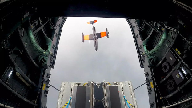 VIDEO: Lansiran borbeni dron iz transportnog zrakoplova VIDEO: Lansiran borbeni dron iz transportnog zrakoplova