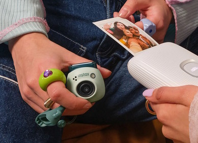 VIDEO: Mali Instax Pal fotić omogućuje kasniji ispis