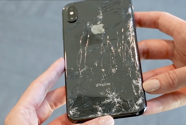VIDEO: Novi iPhoneovi su krhki kao i prijašnji VIDEO: Novi iPhoneovi su krhki kao i prijašnji