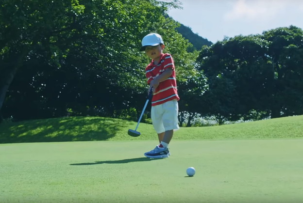 VIDEO: Pametna golf loptica uvijek pogađa rupu