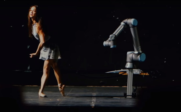 VIDEO: Pogledajte kako kvantna fizičarka pleše s robotom
