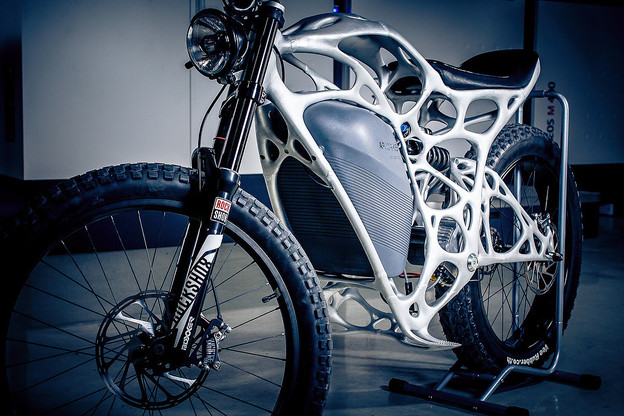 VIDEO: Prvi 3D printani električni motocikl