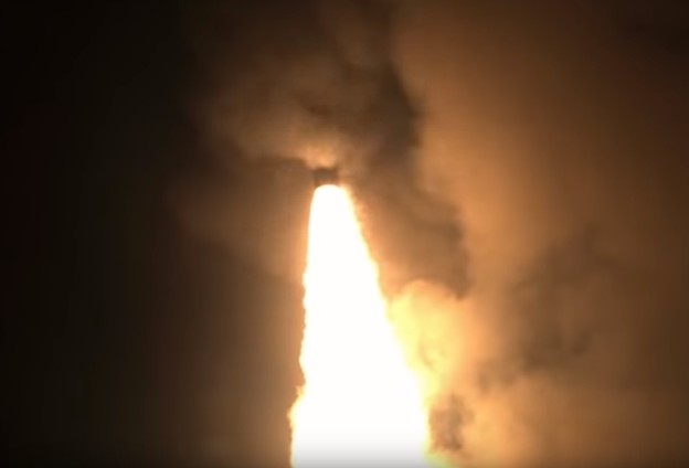 VIDEO: Raketa u svemiru uništila lažni nuklearni projektil VIDEO: Raketa u svemiru uništila lažni nuklearni projektil