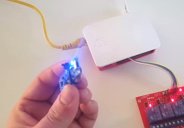 VIDEO: Raspberry Pi gestualno upravljanje svjetlom
