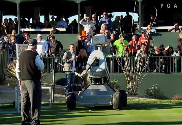 VIDEO: Robot golfer pogađa rupu iz prve VIDEO: Robot golfer pogađa rupu iz prve