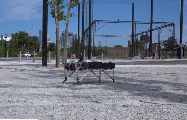 VIDEO: Robot otvara vrata i penje se uz ogradu VIDEO: Robot otvara vrata i penje se uz ogradu