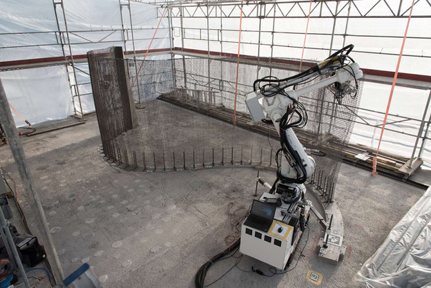 VIDEO: Roboti i 3D printeri grade dizajnersku kuću VIDEO: Roboti i 3D printeri grade dizajnersku kuću