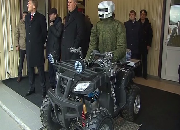 VIDEO: Ruski ratni robot nije impresionirao Putina VIDEO: Ruski ratni robot nije impresionirao Putina