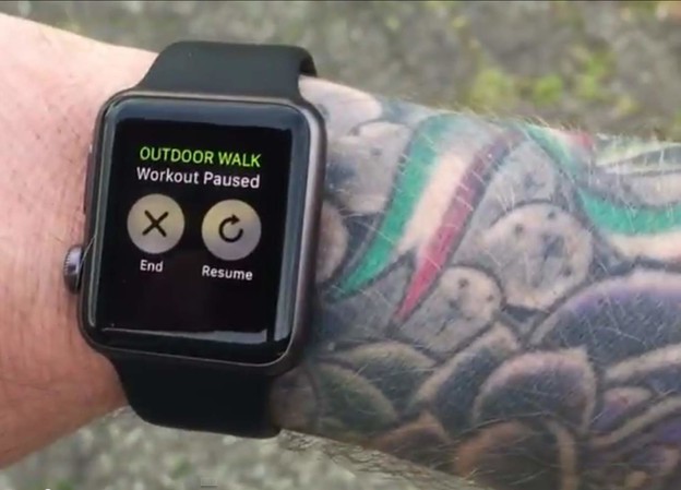 VIDEO: Senzori Apple Watcha ne vole crne tetovaže