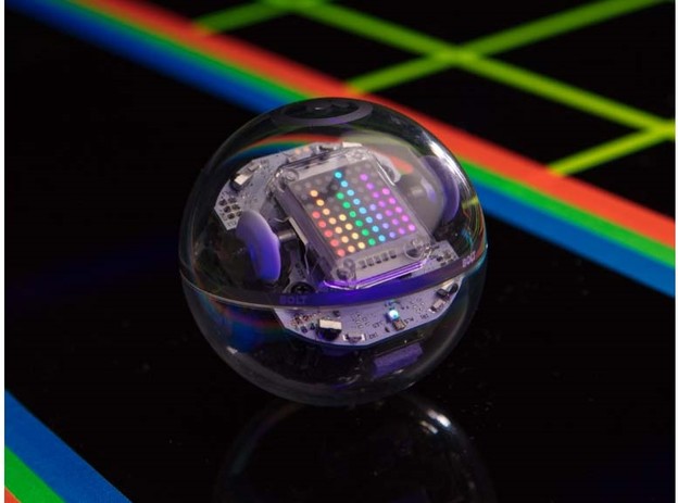 VIDEO: Sphero Bolt je robot loptica s LED zaslonom