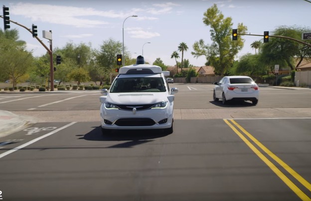 VIDEO: Vozač izbačen iz Googleovih automobila