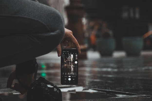 Apple: Nije istina da je FBI hakirao iPhone Apple: Nije istina da je FBI hakirao iPhone