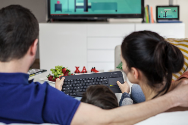 Bežična tipkovnica kao daljinski za PC TV Bežična tipkovnica kao daljinski za PC TV