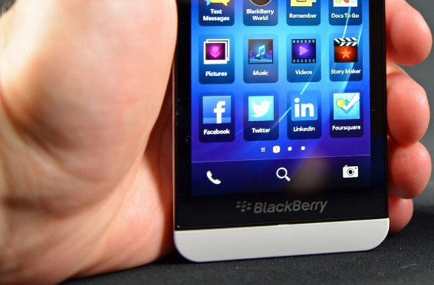 BlackBerry i Foxconn lansiraju novi BB10 telefon BlackBerry i Foxconn lansiraju novi BB10 telefon