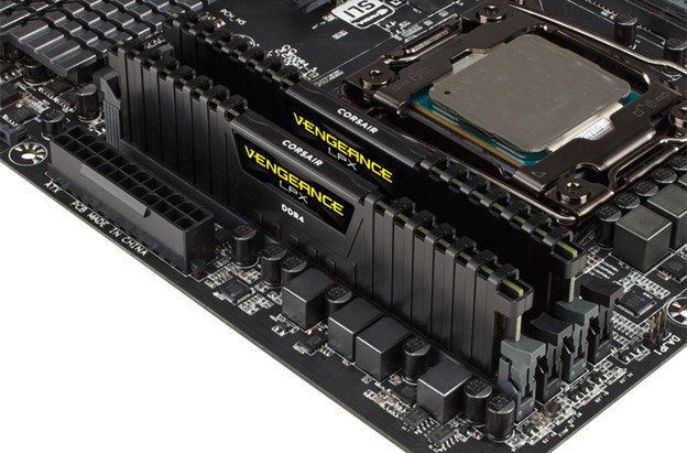 Corsair lansira prvi svjetski DDR4 4866 DRAM Corsair lansira prvi svjetski DDR4 4866 DRAM