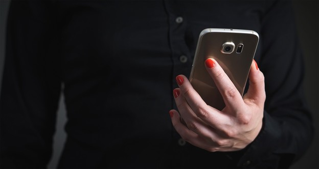 Facebook testira prethodno učitani video za Android Facebook testira prethodno učitani video za Android