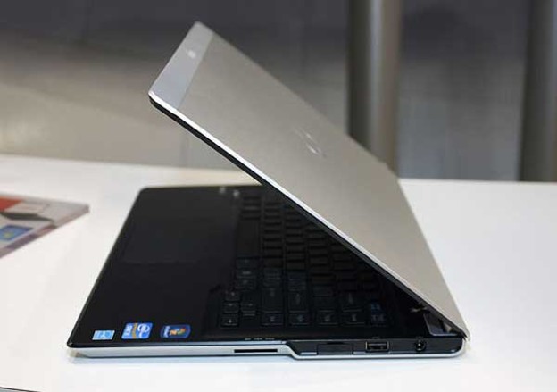 Fujitsu predstavio ultraprijenosnik s Ivy Bridge procesorom Fujitsu predstavio ultraprijenosnik s Ivy Bridge procesorom