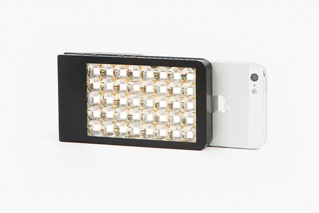 Gadget s pametnom foto i video rasvjetom za iPhone