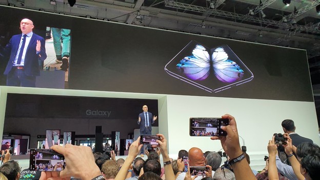 Galaxy Fold kreće u prodaju a dolazi i 5G inačica Galaxy Fold kreće u prodaju a dolazi i 5G inačica