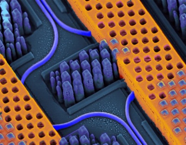 IBM-ov novi uspjeh u nanofotonici