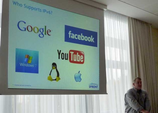 IPv6 pruža 4 milijarde puta više IP adresa od IPv4 IPv6 pruža 4 milijarde puta više IP adresa od IPv4