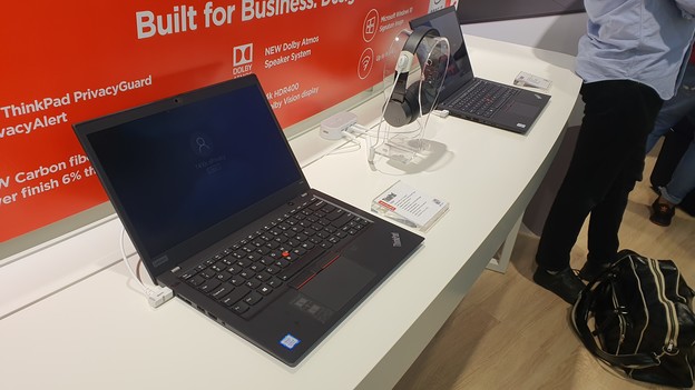 Lenovo ima nove laptope i monitore te AR igru Lenovo ima nove laptope i monitore te AR igru