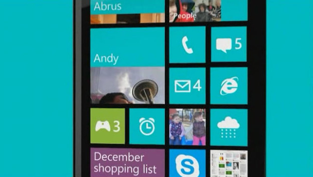 Microsoft radi svoj pametni telefon Microsoft radi svoj pametni telefon