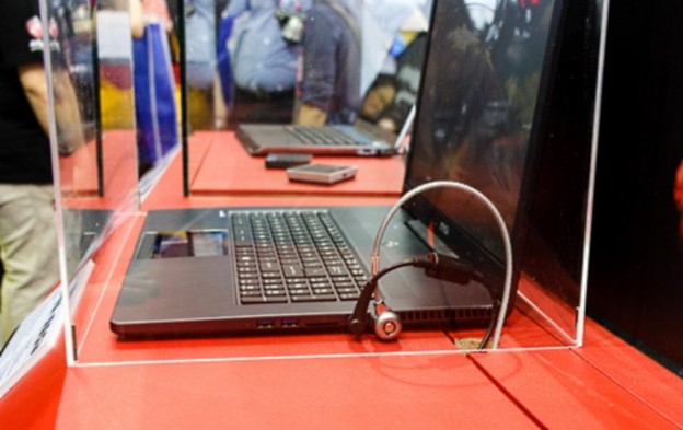 MSI-ev prototip laptopa s Touchscreen Touchpadom MSI-ev prototip laptopa s Touchscreen Touchpadom
