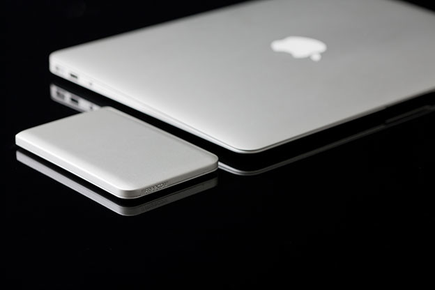 Najmanji disk na svijetu s Thunderbolt sučeljem Najmanji disk na svijetu s Thunderbolt sučeljem