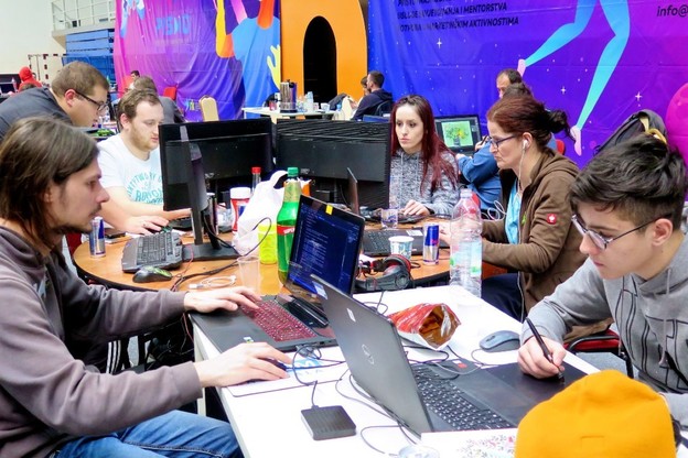 Osvojite 10 tisuća kuna za svoju videoigru Osvojite 10 tisuća kuna za svoju videoigru