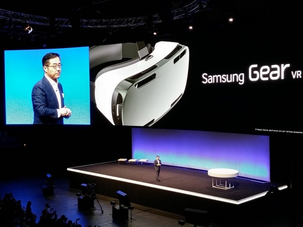 Samsung i Oculus donose Gear VR naočale