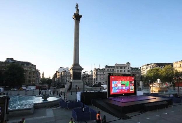 Time lapse video: Gradnja ogromnog Surfacea 2 Time lapse video: Gradnja ogromnog Surfacea 2