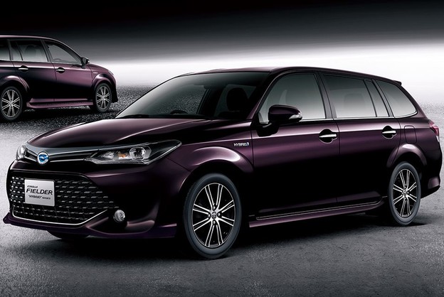 Toyota Corolla hibrid hakiran mobitelom Toyota Corolla hibrid hakiran mobitelom