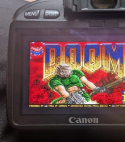 VIDEO: Doom sada možete igrati na DSLR kameri